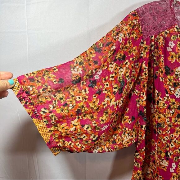 Anthropologie Fig and Flower Top - Picture 7 of 16